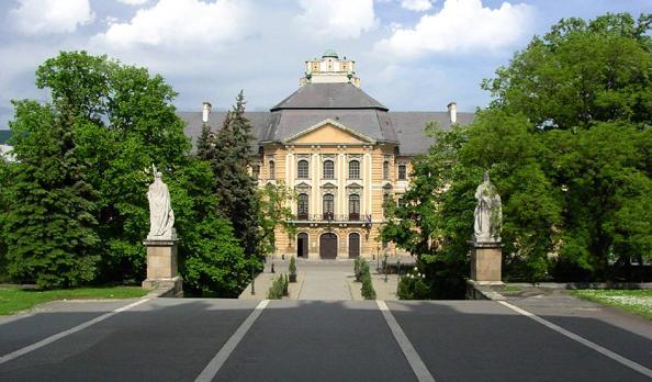 Veva Apartman - Eger Maganszallashely Bagian luar foto